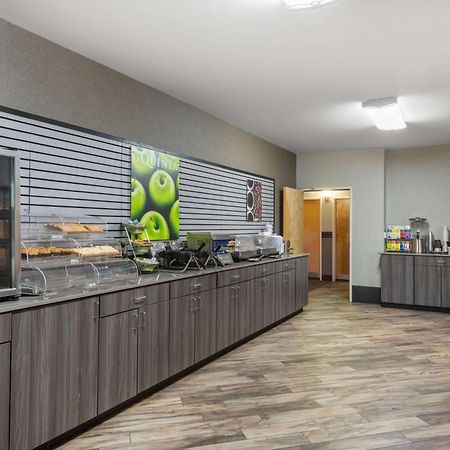 Готель La Quinta By Wyndham Fairbanks Airport Екстер'єр фото