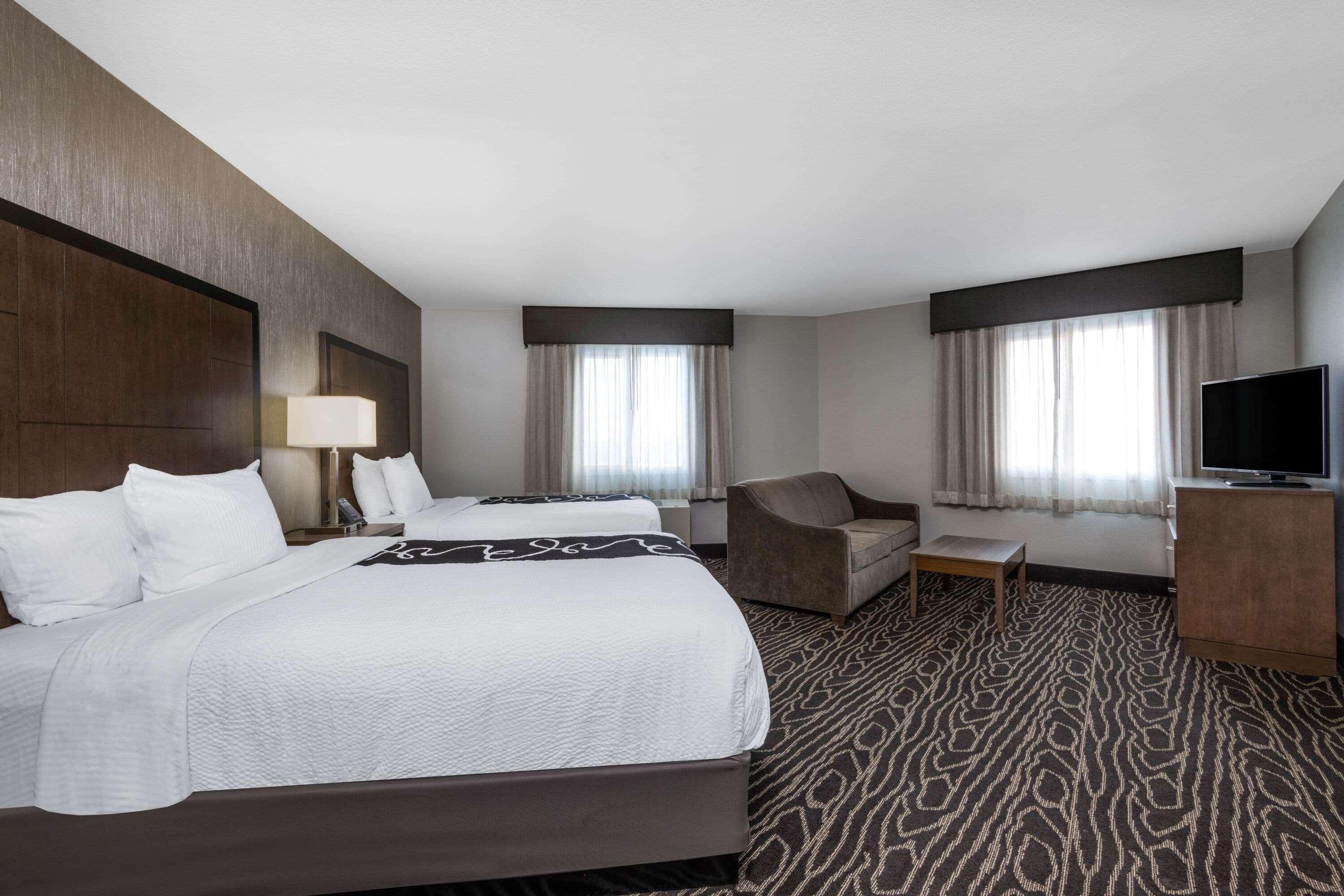 Готель La Quinta By Wyndham Fairbanks Airport Екстер'єр фото