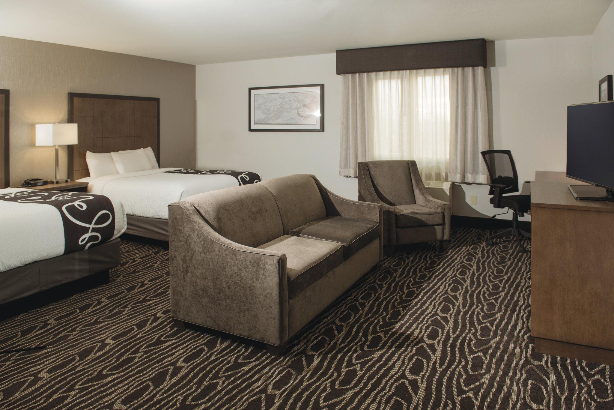 Готель La Quinta By Wyndham Fairbanks Airport Екстер'єр фото