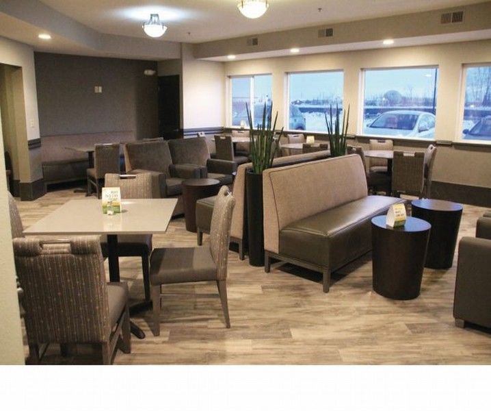Готель La Quinta By Wyndham Fairbanks Airport Екстер'єр фото